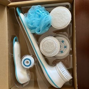 Spinning Facial Brush